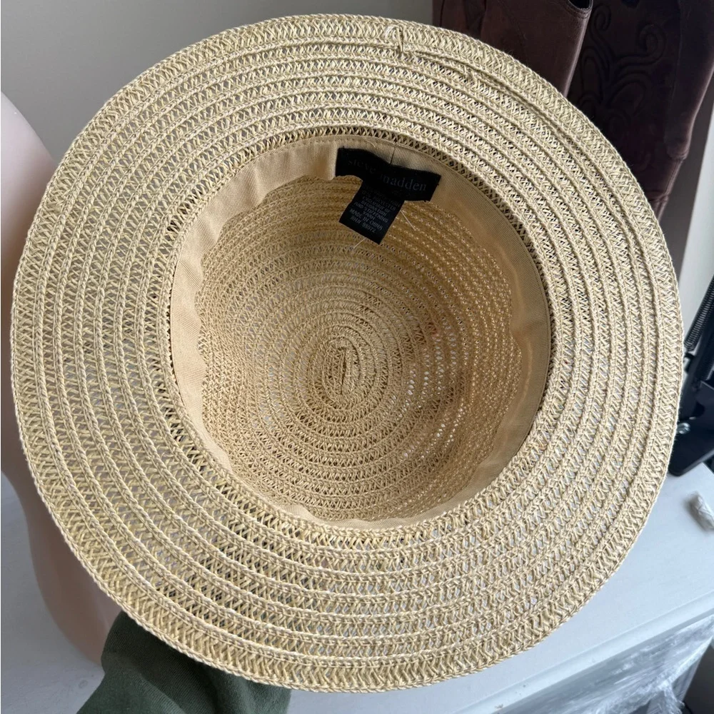 Steve Madden Colorful Pom-Pom Straw Hat beachy Shade Resort Vacation Pool